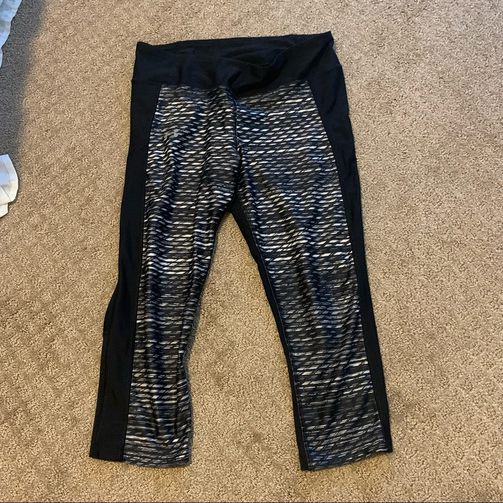 cropped workout leggings!